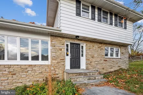 7511 Inwood Ave, Catonsville, MD 21228