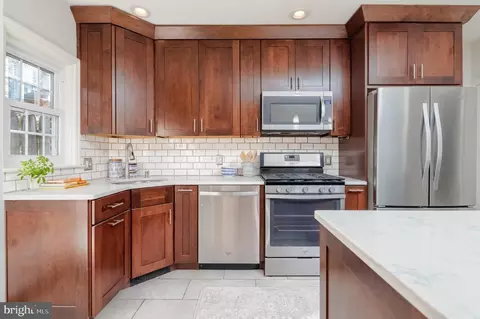 213 Murdock Rd, Baltimore, MD 21212 photo 13