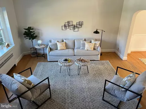 213 Murdock Rd, Baltimore, MD 21212