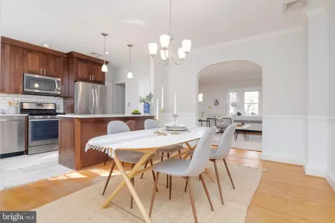 213 Murdock Rd, Baltimore, MD 21212 photo 10