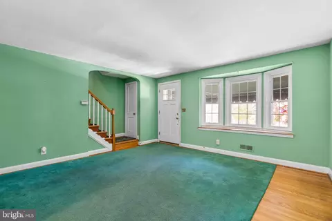 Living - 131 Stanmore Rd, Baltimore, MD 21212 photo 3 of 3