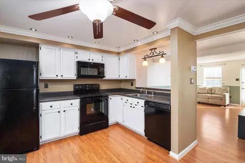 16 Dallington Ct, Perry Hall, MD 21128 photo 7