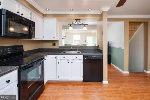 16 Dallington Ct, Perry Hall, MD 21128 photo 9