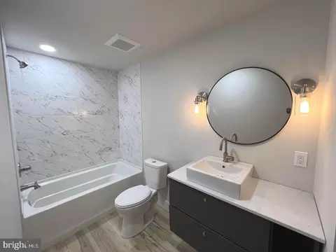 Bath - 27 St Thomas Ln, Garrison, MD 21117 photo 5 of 5