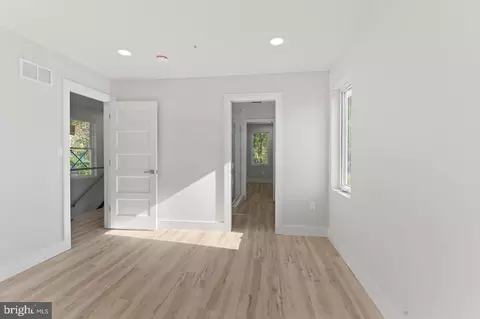 Entry Way - 27 St Thomas Ln, Garrison, MD 21117 photo 13 of 18