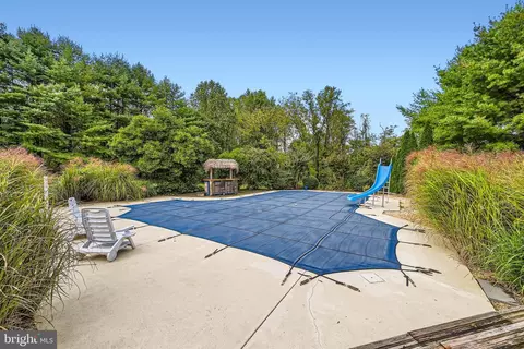Exterior - 18 Gerwell Ct, Upper Falls, MD 21156 photo 9 of 16