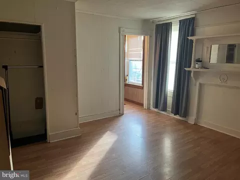 Living - 2308 Ruth Ave, Sparrows Point, MD 21219 photo 3 of 8