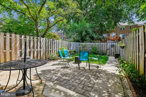 Exterior - 129 Stanmore Rd, Baltimore, MD 21212 photo 7 of 9