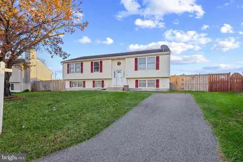 3121 Ripple Rd, Windsor Mill, MD 21244 photo 3