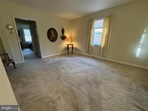 Living - 2956 Cornwall Rd, Dundalk, MD 21222 photo 1 of 4