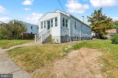 12 5th Ave, Halethorpe, MD 21227
