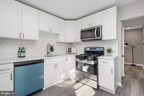 Kitchen - 55 Wise Ave, Dundalk, MD 21222 photo 2 of 4