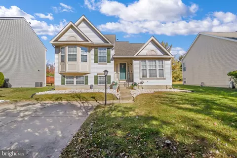 7508 Heatherfield Dr, Windsor Mill, MD 21244