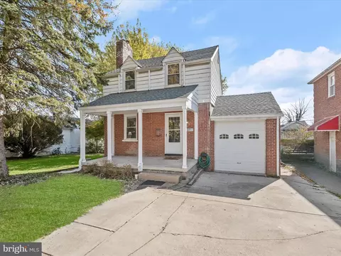 17 Hawthorne Ave, Pikesville, MD 21208