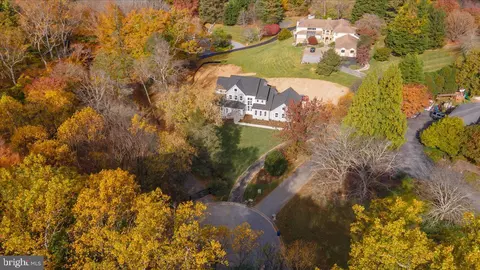 View/Area - 2 Merry Hill Ct, Baltimore, MD 21208 photo 3 of 5