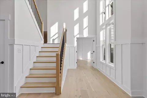 Entry Way - 2 Merry Hill Ct, Baltimore, MD 21208 photo 5 of 21