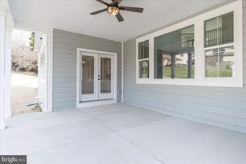 Exterior - 2 Merry Hill Ct, Baltimore, MD 21208 photo 6 of 8