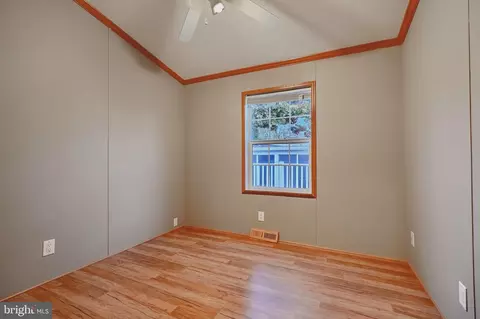 120 Covered Wagon Rd, Middle River, MD 21220 photo 16