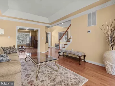 Living - 4 Harwick Ct, Baltimore, MD 21209 photo 3 of 12