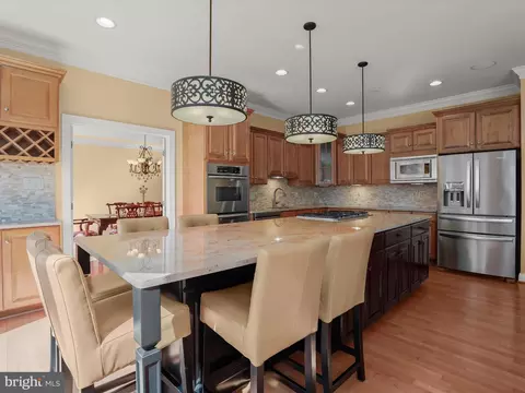 Kitchen - 4 Harwick Ct, Baltimore, MD 21209 photo 4 of 6