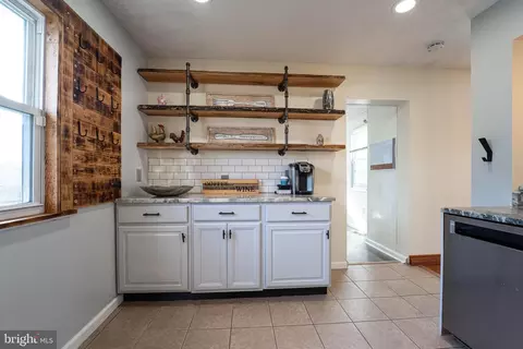 100 Dihedral Dr, Middle River, MD 21220 photo 10