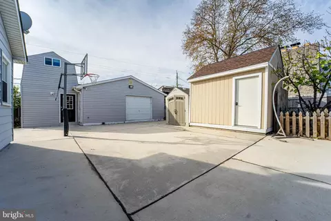 100 Dihedral Dr, Middle River, MD 21220 photo 3