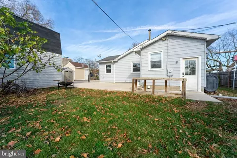 100 Dihedral Dr, Middle River, MD 21220 photo 5