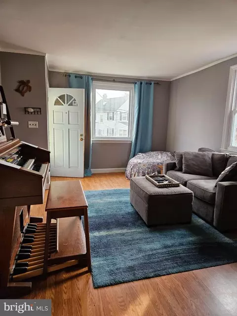 Entry Way - 4404 Ridge Ave, Halethorpe, MD 21227 photo 1 of 4