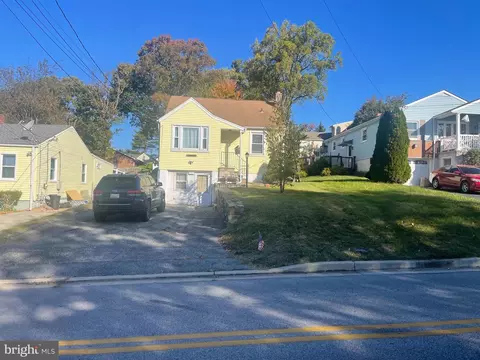 4404 Ridge Ave, Halethorpe, MD 21227
