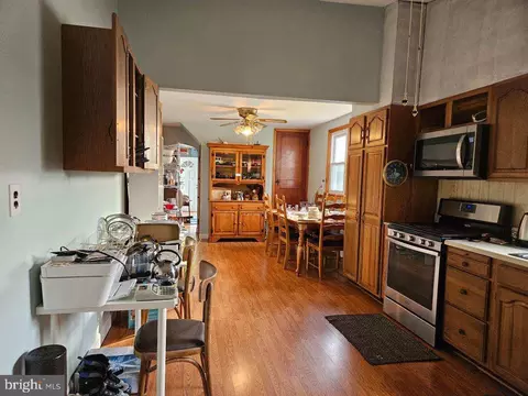 Entry Way - 4404 Ridge Ave, Halethorpe, MD 21227 photo 2 of 4