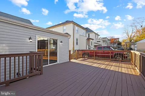 Exterior - 1260 Maple Ave, Halethorpe, MD 21227 photo 4 of 9