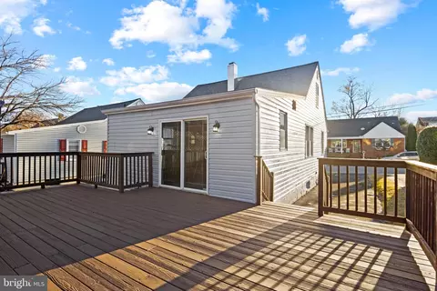 Exterior - 1260 Maple Ave, Halethorpe, MD 21227 photo 6 of 9