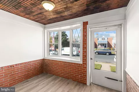 Entry Way - 2015 Holborn Rd, Dundalk, MD 21222 photo 1 of 6