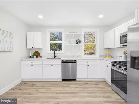 3116 N Rolling Rd, Windsor Mill, MD 21244 photo 9
