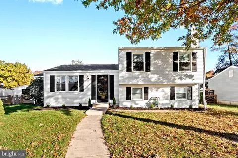 25 Heathrow Manor Ct, Nottingham, MD 21236