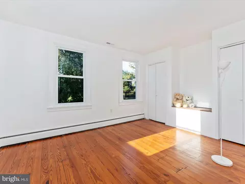 Bedroom - 15407 Dover Rd, Upperco, MD 21155 photo 6 of 8