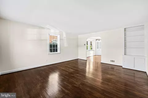 233 Brandon Rd, Baltimore, MD 21212 photo 4