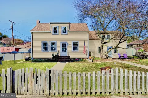7814 A Eddlynch Rd, Dundalk, MD 21222