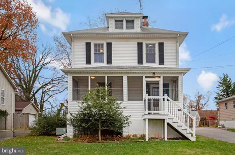 1263 Circle Dr, Halethorpe, MD 21227 photo 3