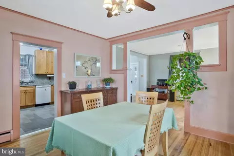 1263 Circle Dr, Halethorpe, MD 21227 photo 12