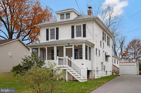 1263 Circle Dr, Halethorpe, MD 21227