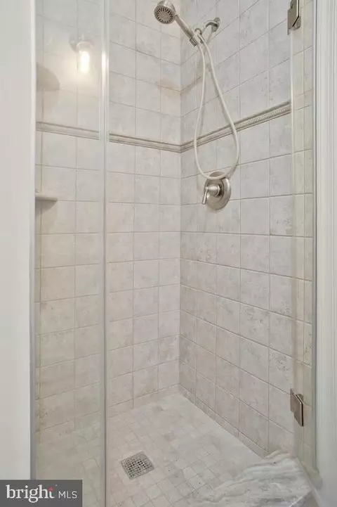 1263 Circle Dr, Halethorpe, MD 21227 photo 17