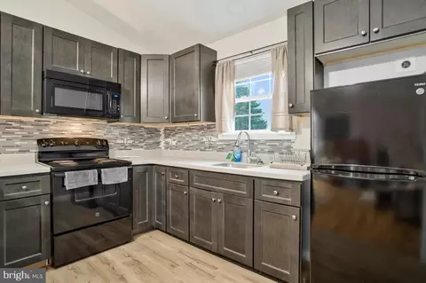 1263 Circle Dr, Halethorpe, MD 21227 photo 32