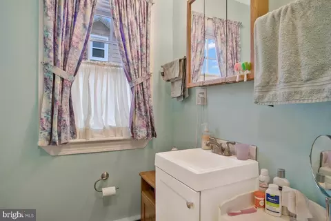 1263 Circle Dr, Halethorpe, MD 21227 photo 26