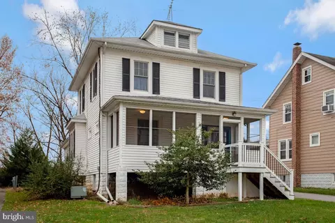 1263 Circle Dr, Halethorpe, MD 21227 photo 2