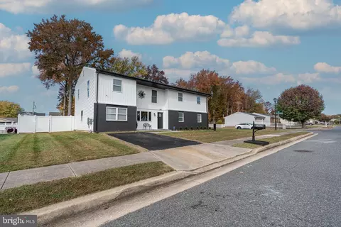 2306 Maple Rd, Sparrows Point, MD 21219 photo 2