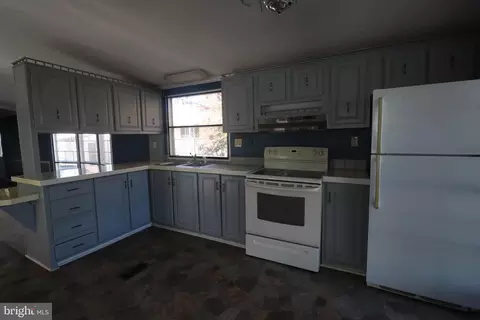 116 Round Up Rd, Middle River, MD 21220 photo 5