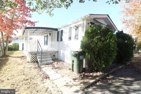 116 Round Up Rd, Middle River, MD 21220