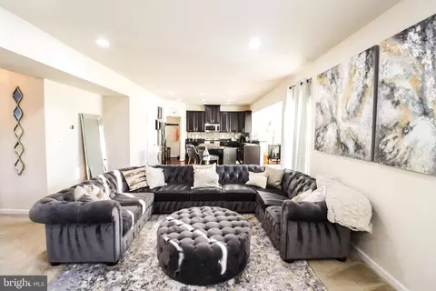313 Daphne Ct, Reisterstown, MD 21136