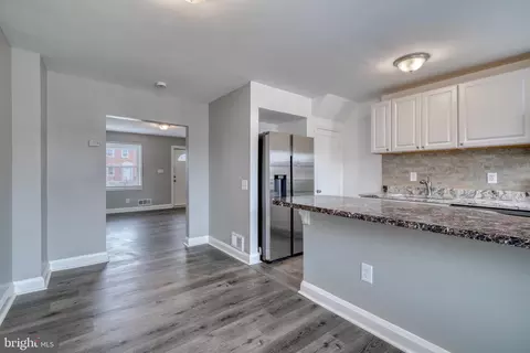 2159 Firethorn Rd, Middle River, MD 21220 photo 2